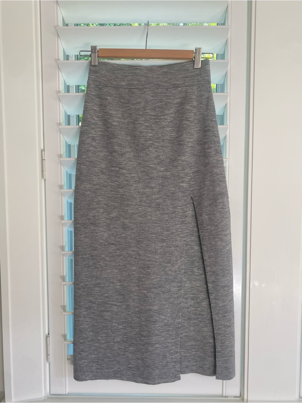 Wilfred Aritzia 85% Wool Knit Midi Skirt - Classic Women’s Skirt